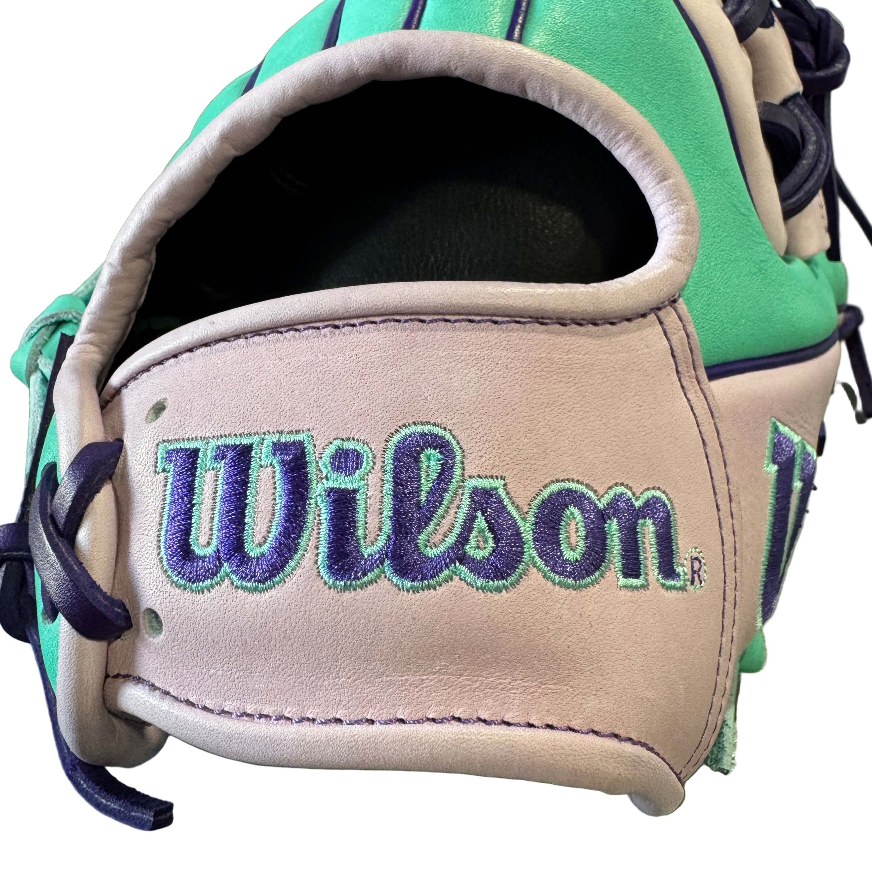 2025 A2000 1786 11.5" Lush Lavender Exclusive Baseball Glove - Image 7