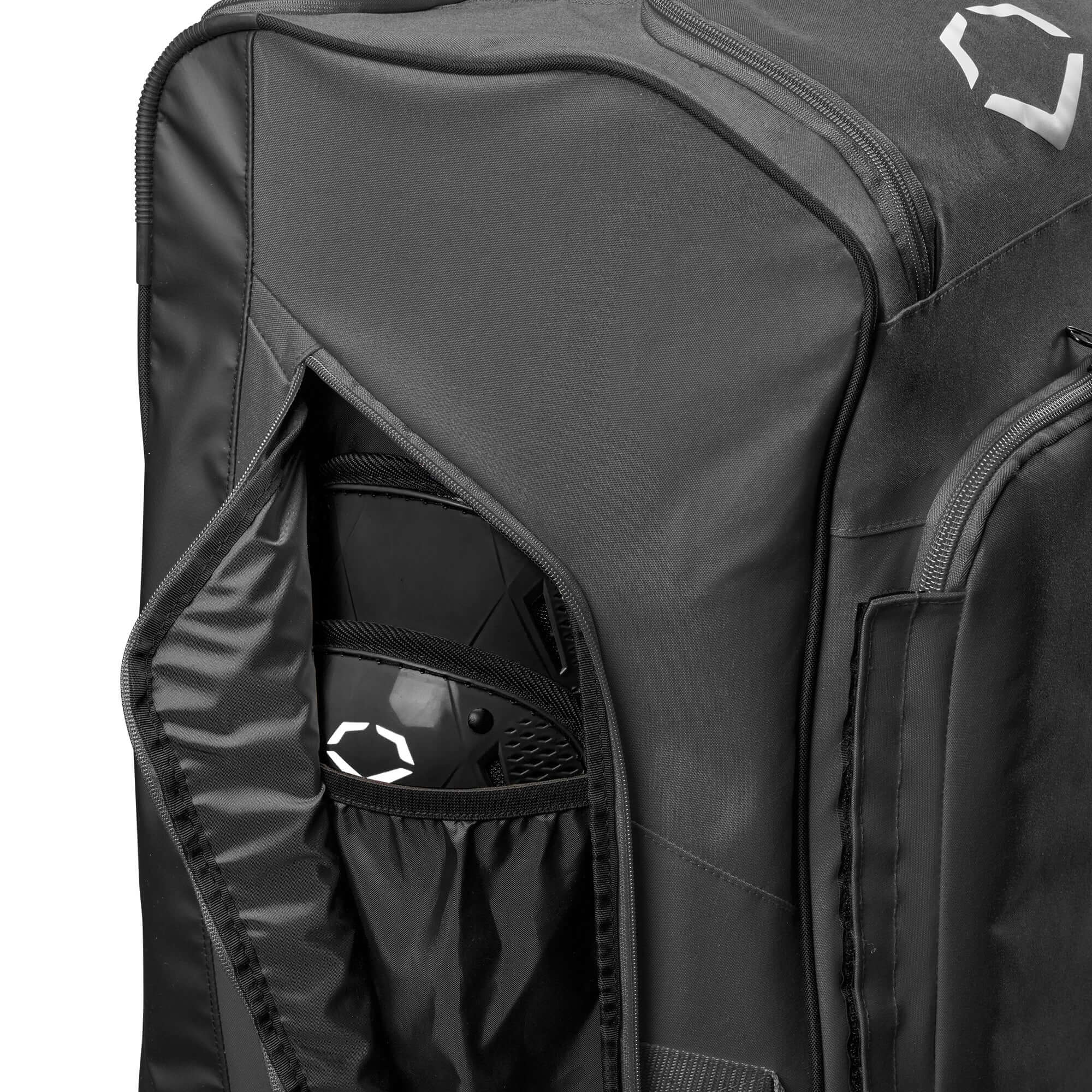 Evoshield Stonewall 2.0 Wheeled Bag - Image 7