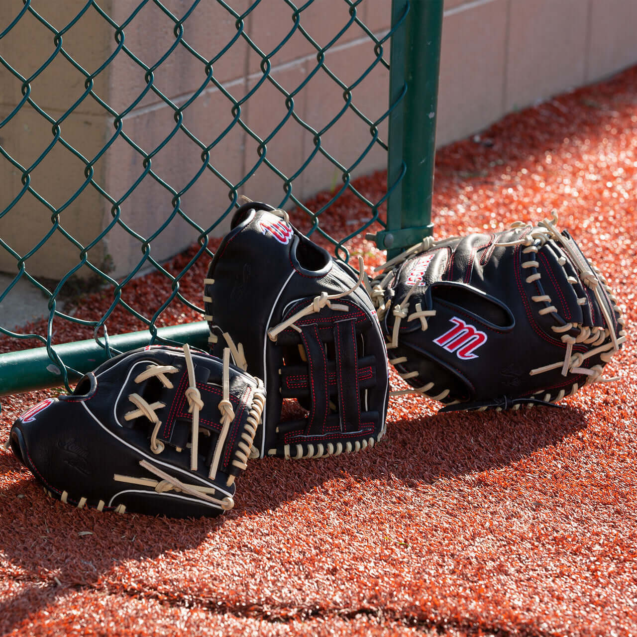 Marucci Acadia Glove 11" RHT - Image 7