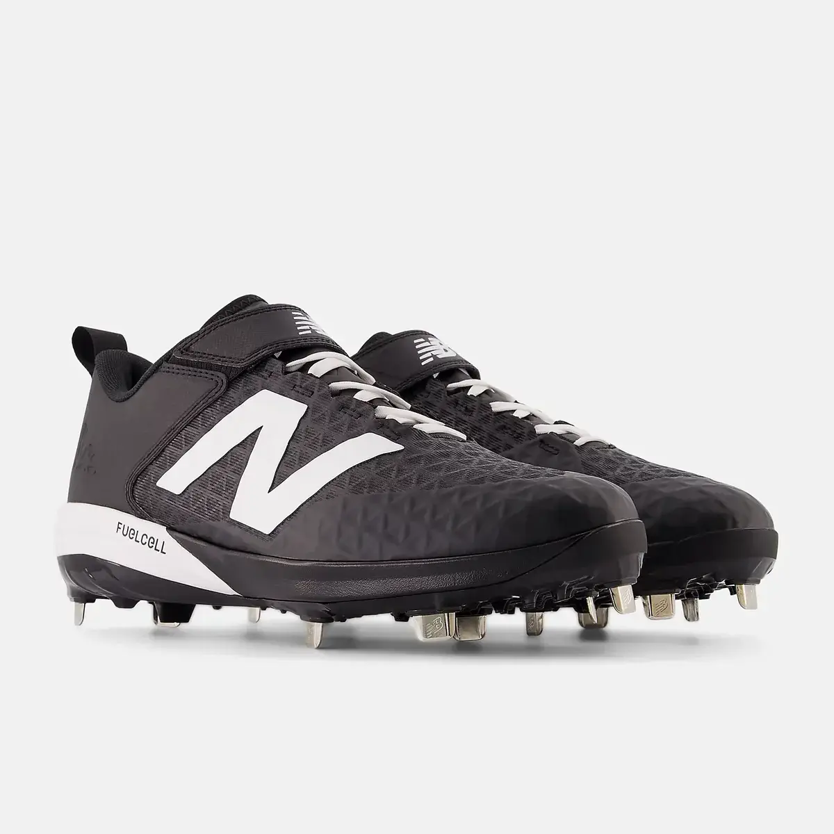 New Balance FuelCell 4040 V8 Cleats | Black - Image 3