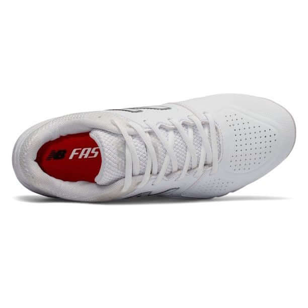 New Balance Women's Fresh Foam Velo 1 Softball Cleats - Image 2