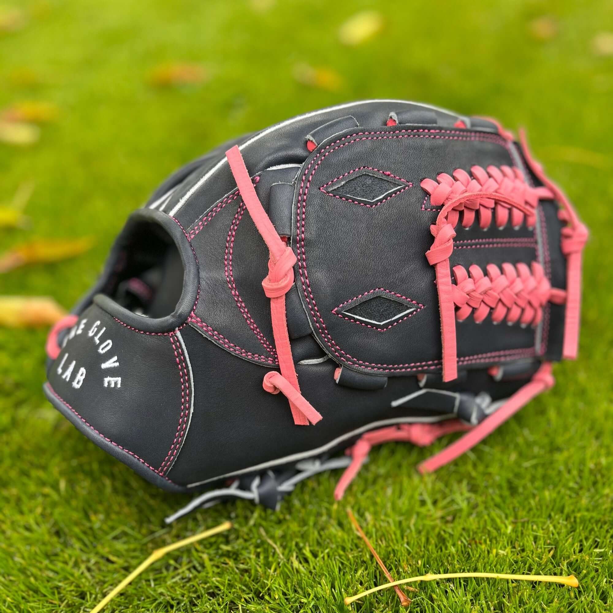 The Glove Lab Closed Web Pitchers Glove 12" Navy/Pink LHT - Image 3
