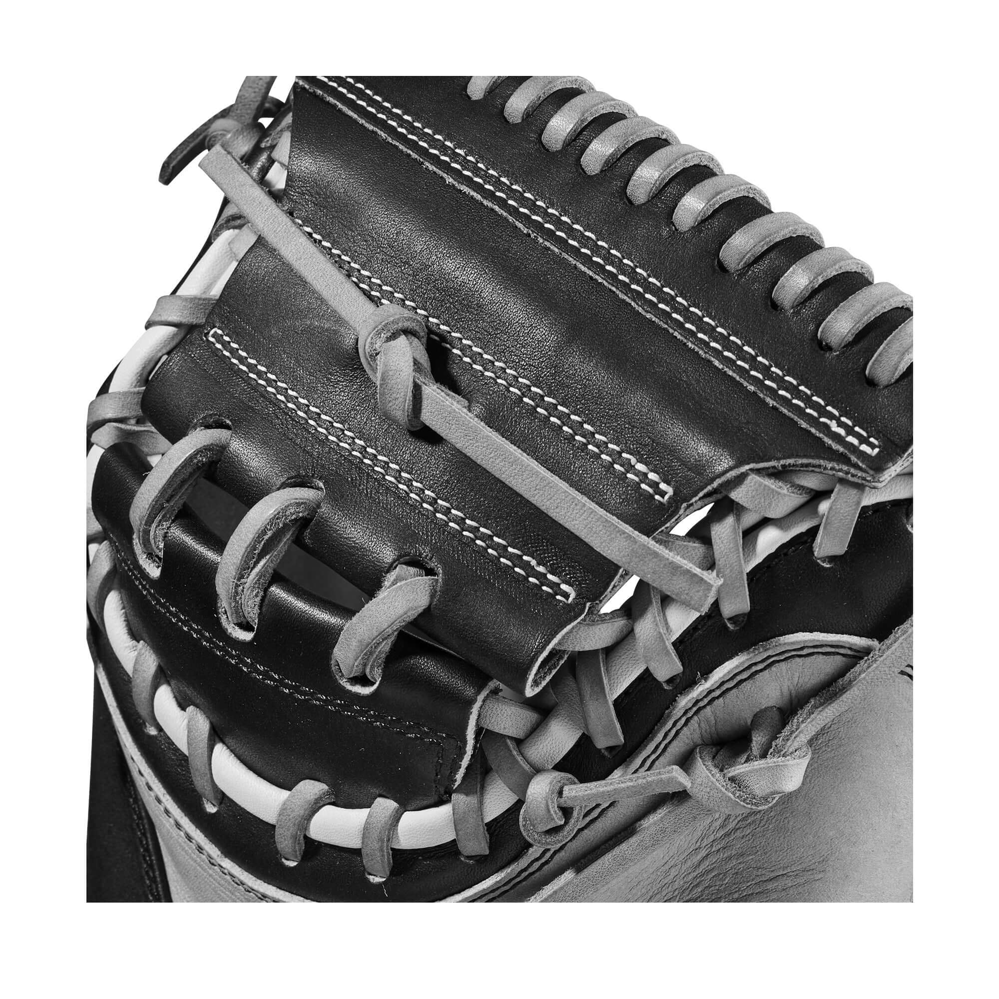 Wilson A2000 M2 Grey/Black 33.5-inch Baseball Catcher's Mitt - Image 6