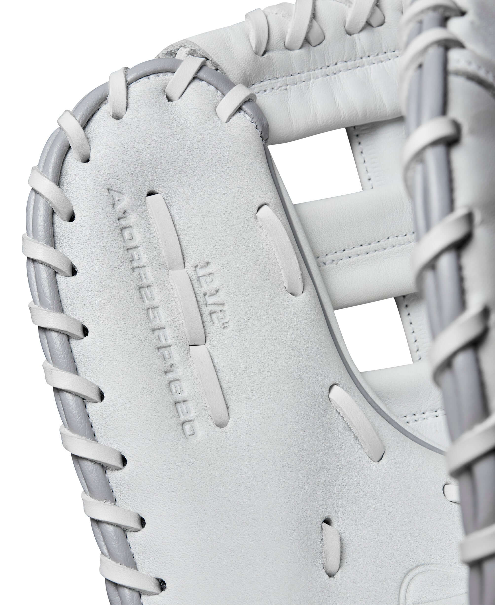 Wilson 2025 A1000FP 1620 Fastpitch Softball Gloves 12.5" White/Grey - Image 4