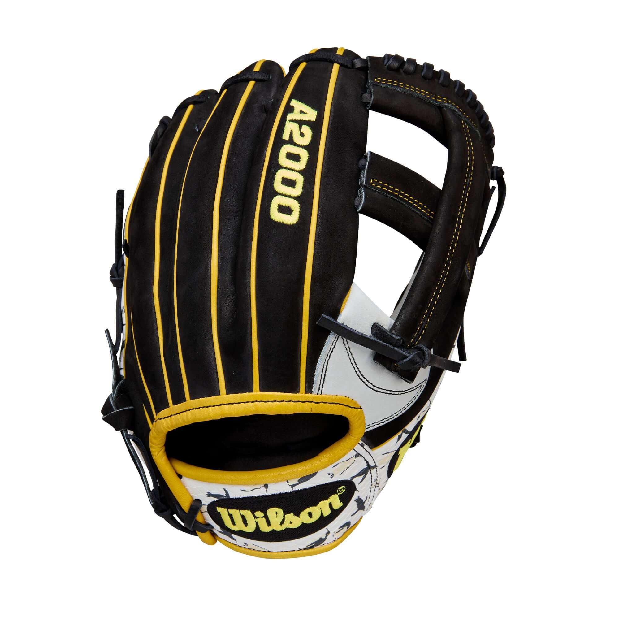 Wilson 2025 Animal Series Penguin A2000 EL3 11.75” Infield Baseball Glove - Image 2