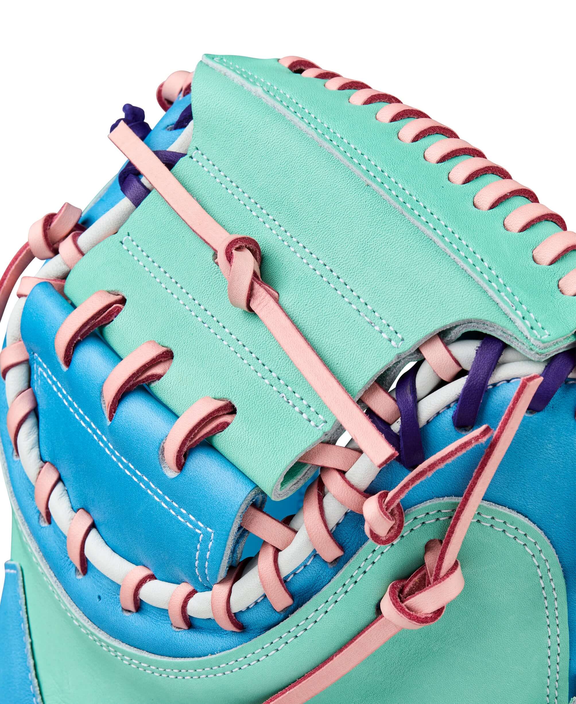 Wilson Fall 2025 A2K 1734 34” Baseball Catcher’s Mitt - Image 6