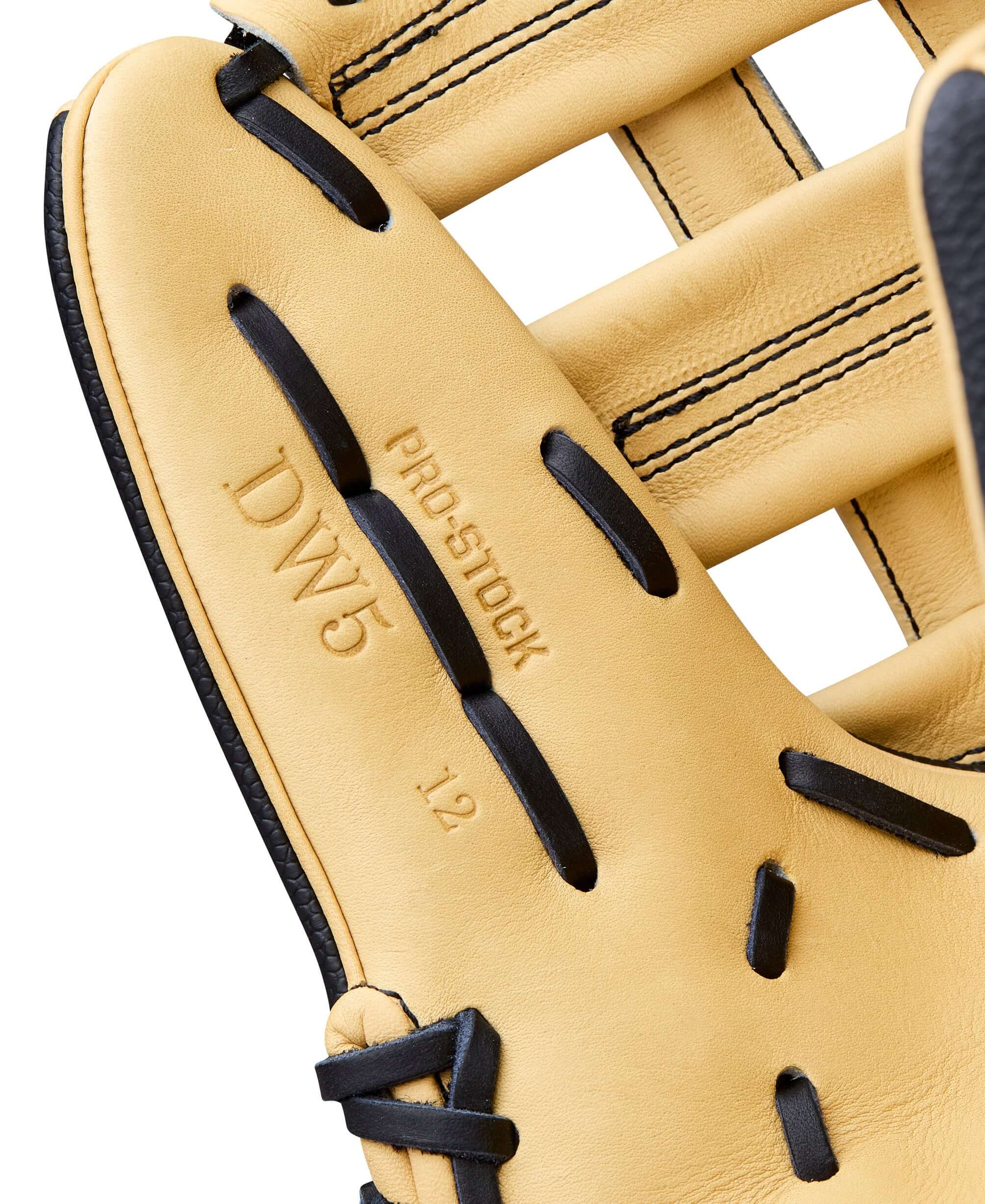 Wilson 2026 A2000 Classic DW5 12" Infield Baseball Glove - Image 7