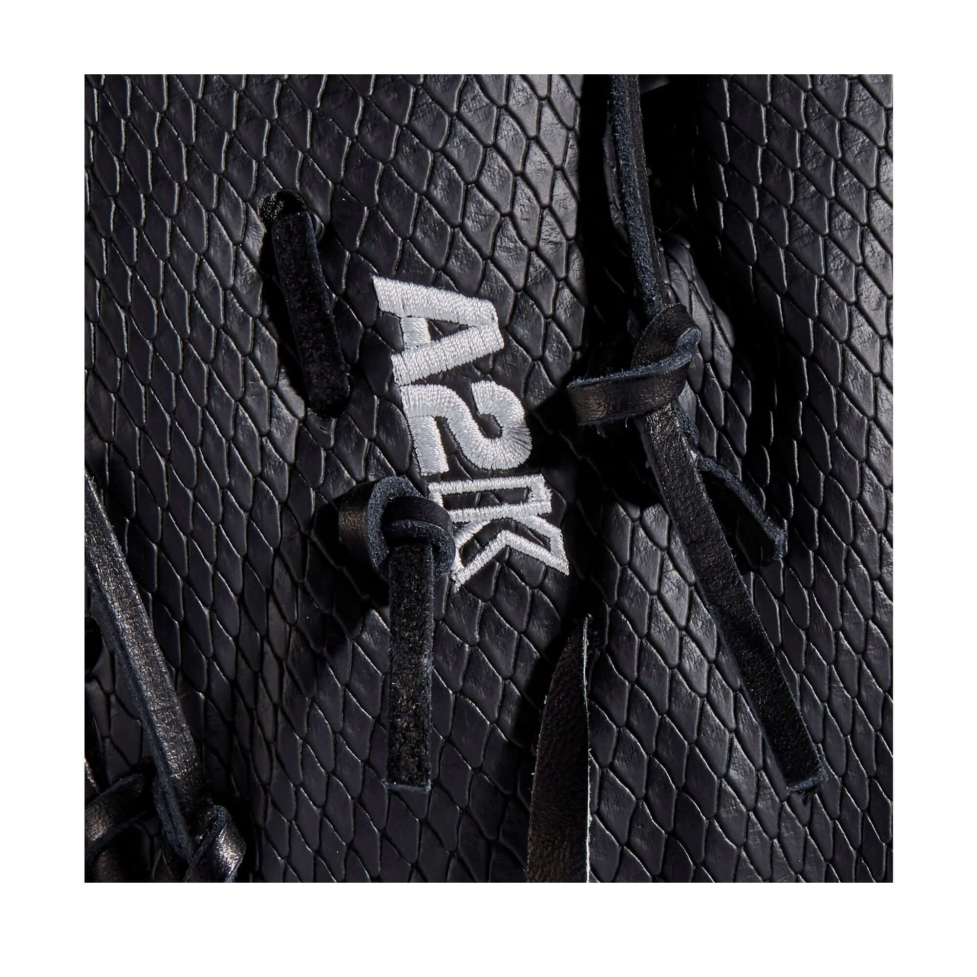 Wilson  A2K Jose Abreu Game Model (1B) LHT 12.5 Black/Black SuperSS/Blonde - Image 7