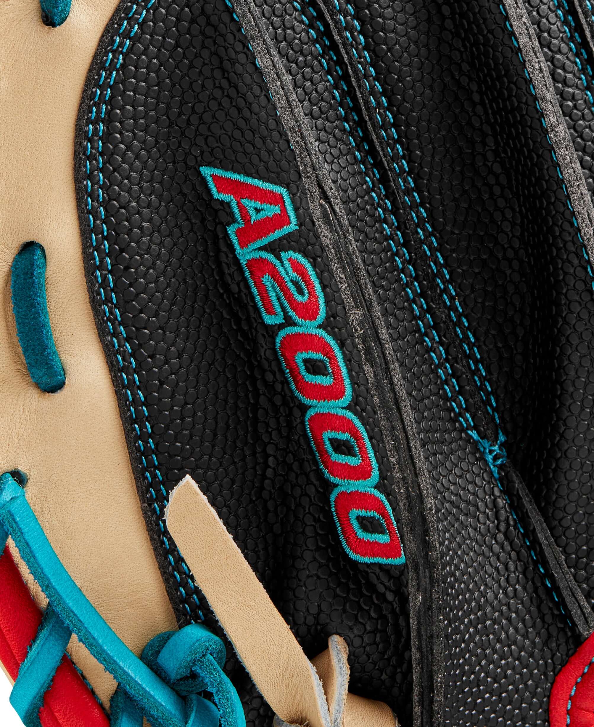 Wilson Fall 2024 A2000 PF33 Baseball Catcher's Mitt Black/Blonde 33" - Image 7