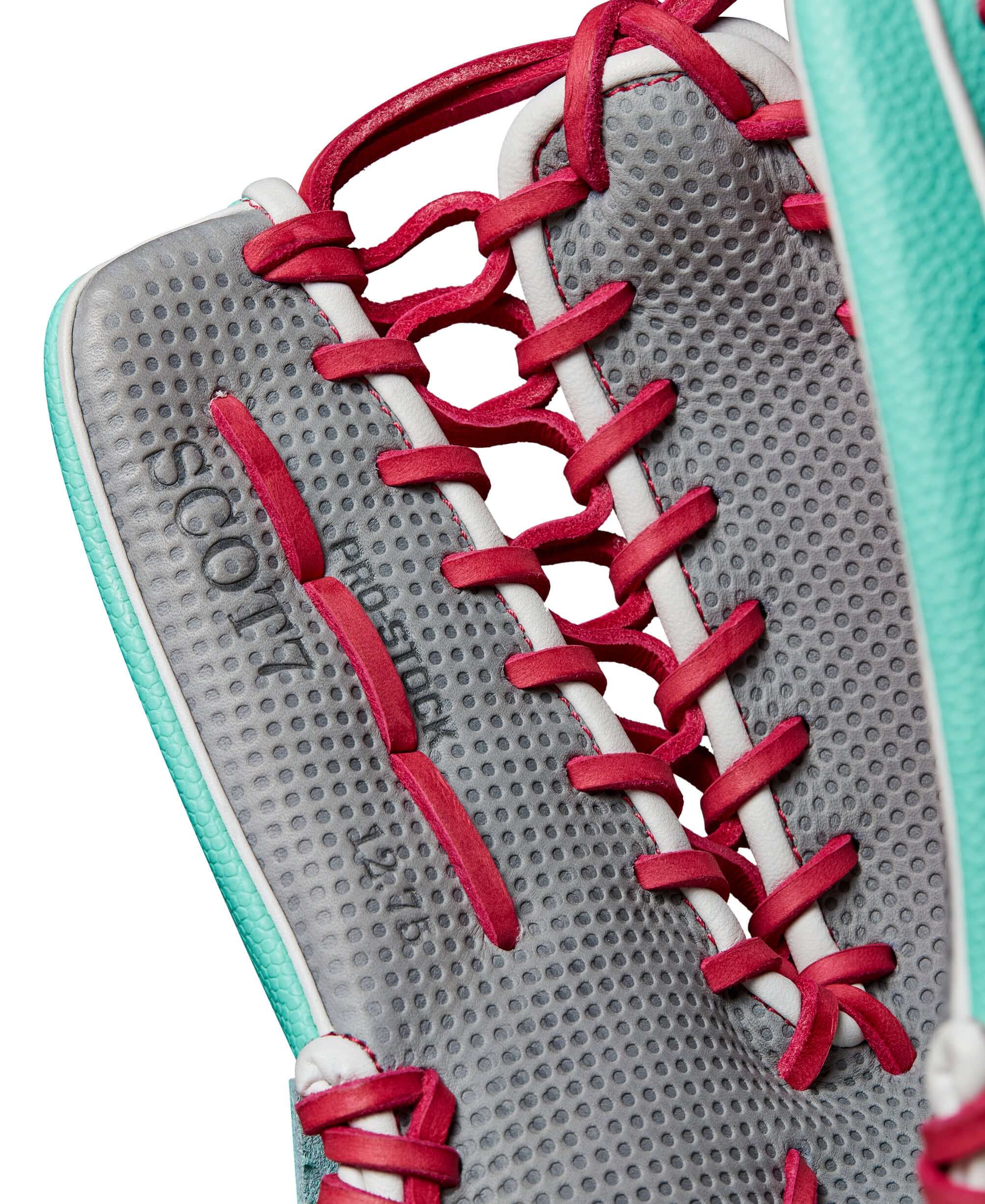 Wilson Spring 2025 A2000 SCOT7SS Seafoam/White/Flamingo 12.75" - Image 8