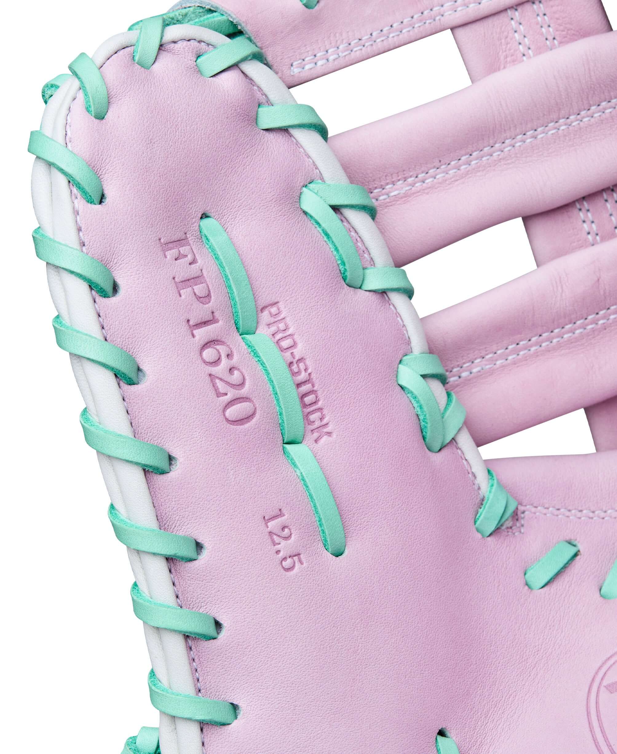 Wilson Winter 2025 A2000 1620FPSS 12.5” Fastpitch Softball First Base Mitt - Image 8